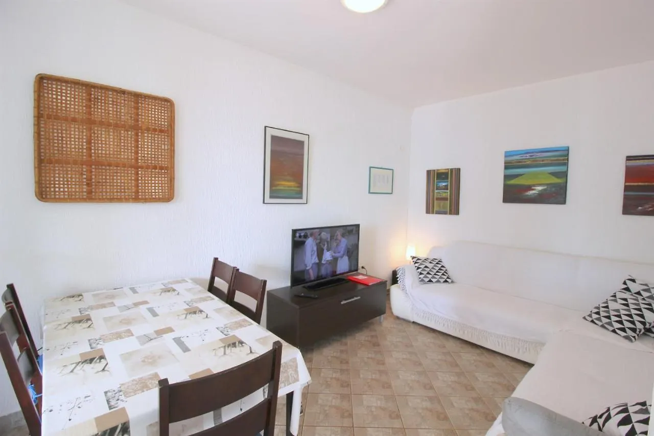 Luca Ap4, Apartment In Front Of The Beach Novigrad  0*, Novigrad (Istria) Chorwacja